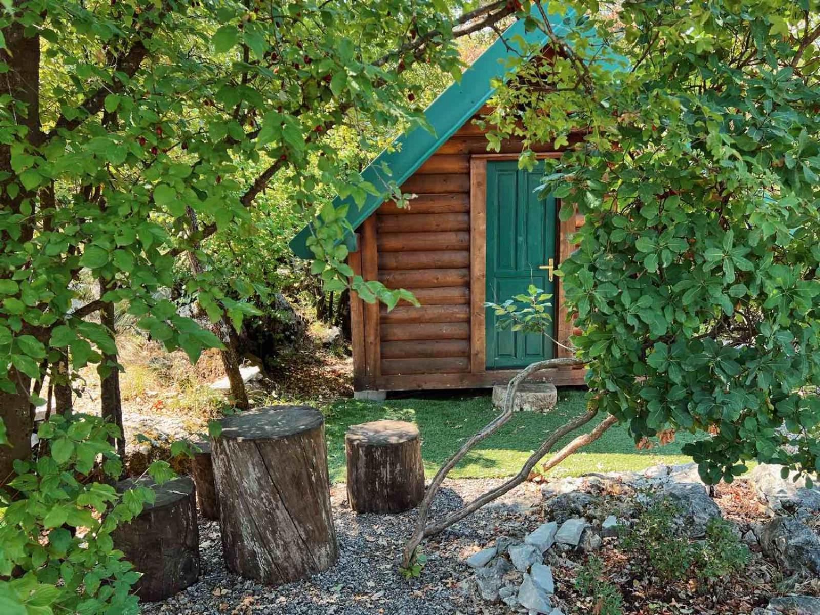 Camp Oaza,Lipa Hotel Cetinje Exterior foto
